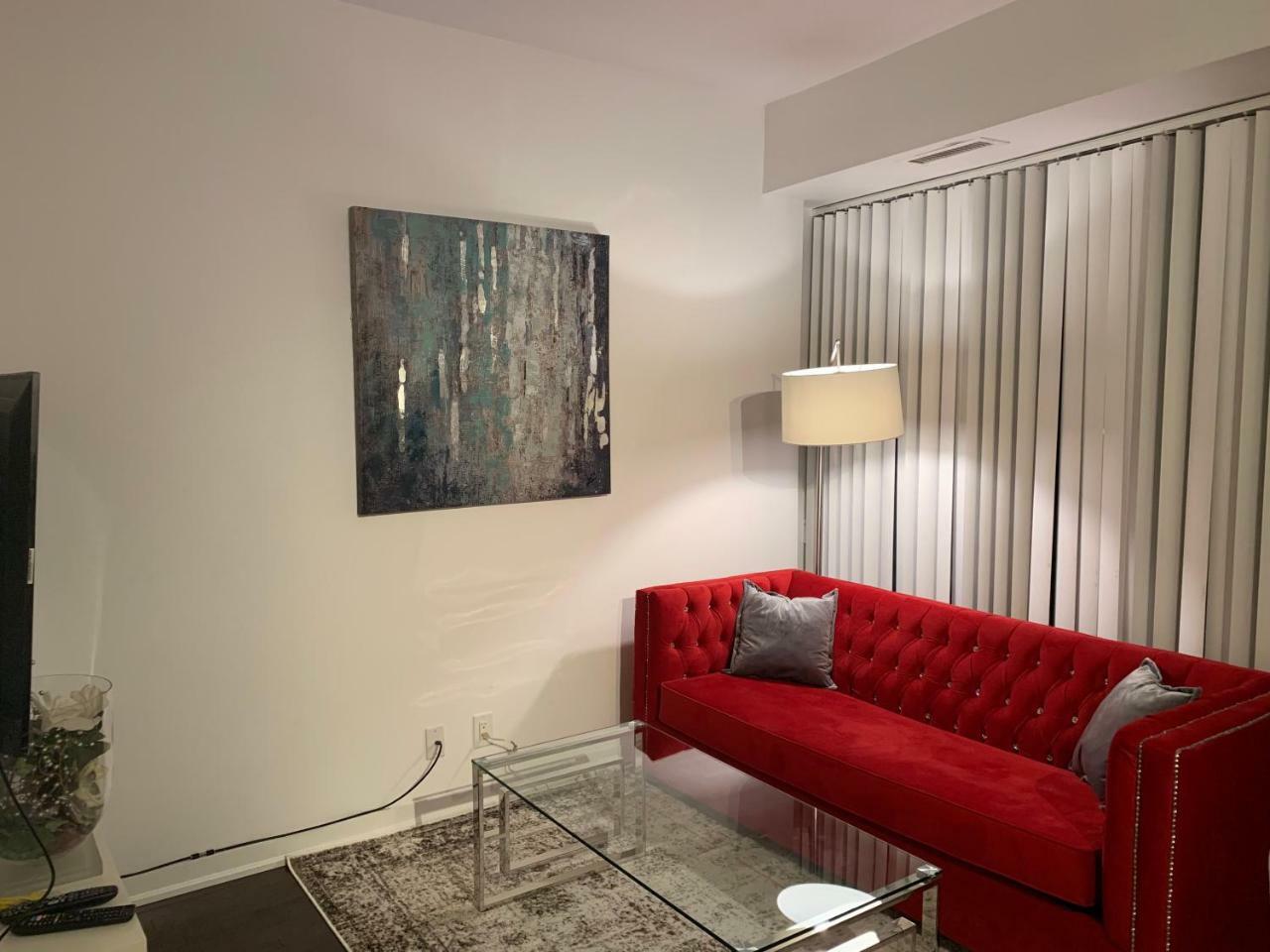 Aaira Suites Toronto Bagian luar foto
