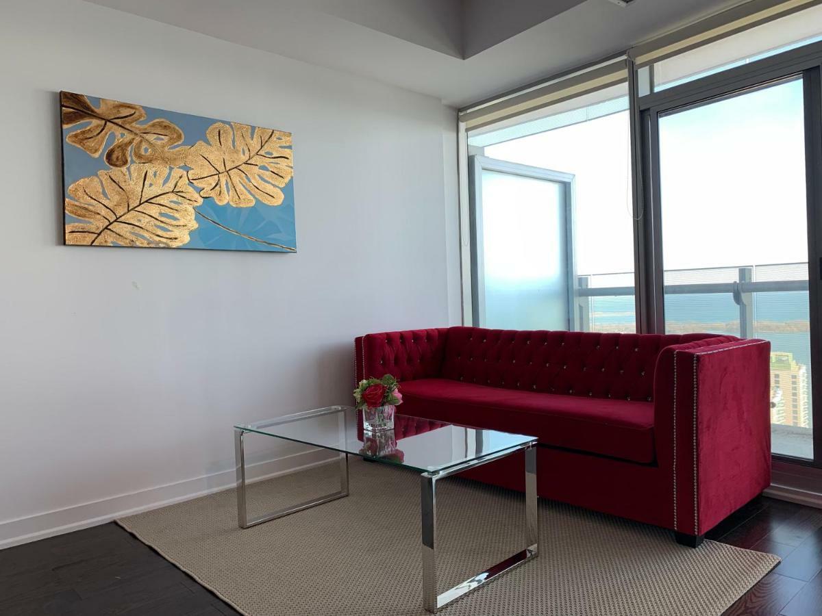 Aaira Suites Toronto Bagian luar foto